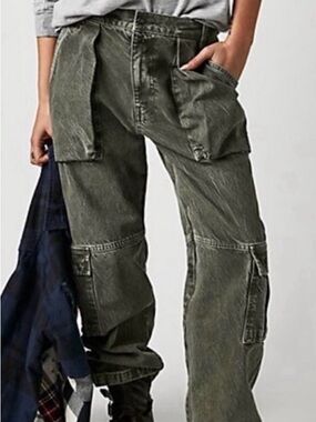 Free People Marx Slouchy Cargo Pants - Olive Green size 29